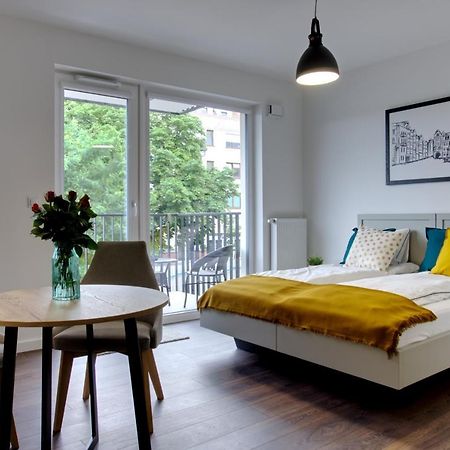 Essence Apartments Sapphire 波兹南 外观 照片