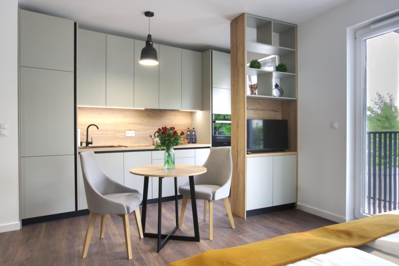Essence Apartments Sapphire 波兹南 外观 照片